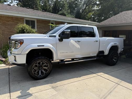 2020 GMC Sierra 2500 Denali