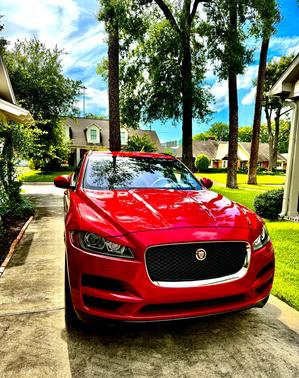 2019 Jaguar F-PACE 30t Prestige