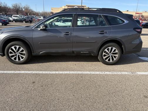 2022 Subaru Outback Base