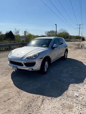 Silver 2013 Porsche Cayenne Cayenne S