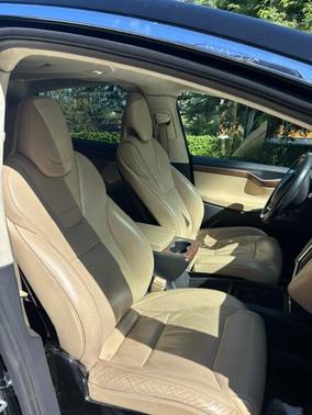 Black 2017 Tesla Model X 90D