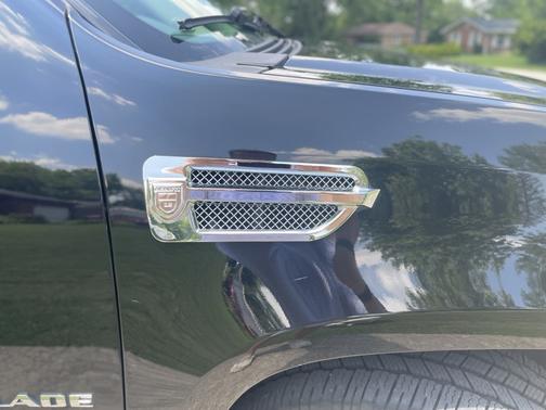 2010 Cadillac Escalade Premium