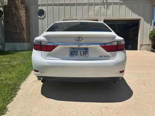 White 2013 Lexus ES 350 Base