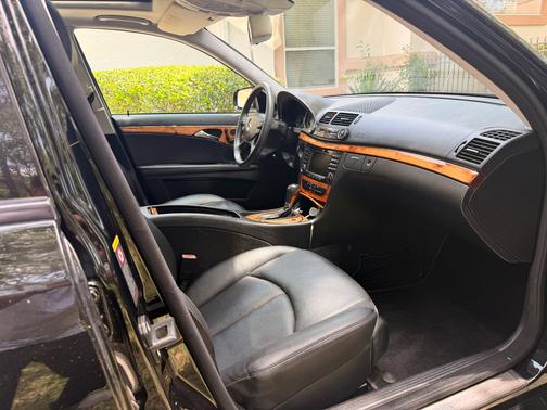 Black 2008 Mercedes-Benz E-Class E 350