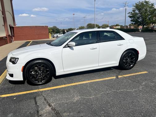 2021 Chrysler 300 Touring L