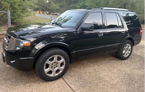 Black 2013 Ford Expedition Limited