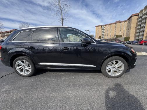 2021 Audi Q7 55 Premium
