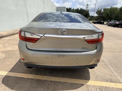 Gold 2017 Lexus ES 350 Base