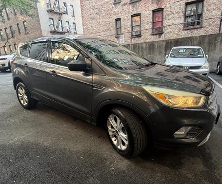 Silver 2017 Ford Escape SE