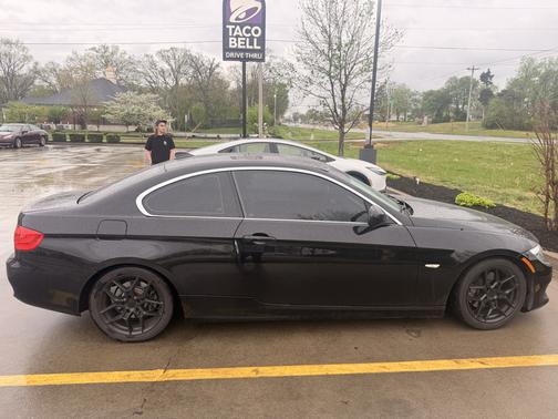 Black 2011 BMW 328 i