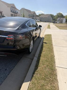 Black 2015 Tesla Model S 85D