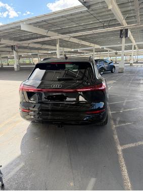 2024 Audi Q8 e-tron Premium Plus