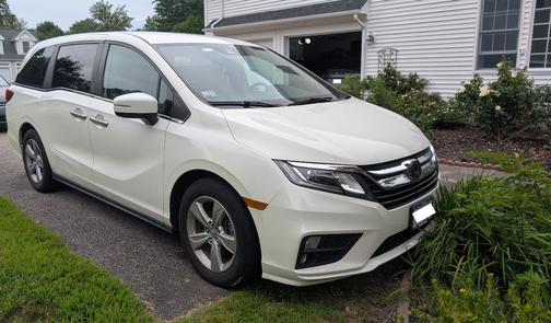White 2019 Honda Odyssey EX