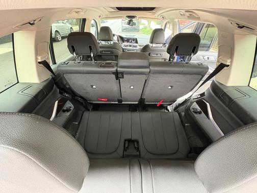 Blue 2020 BMW X7 xDrive40i
