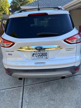 White 2014 Ford Escape Titanium