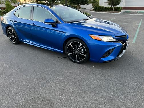Photo 5 of 21 of 2020 Toyota Camry XSE V6