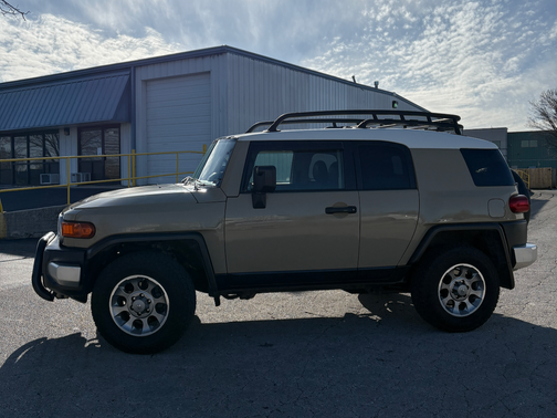 2011 Toyota FJ Cruiser Base