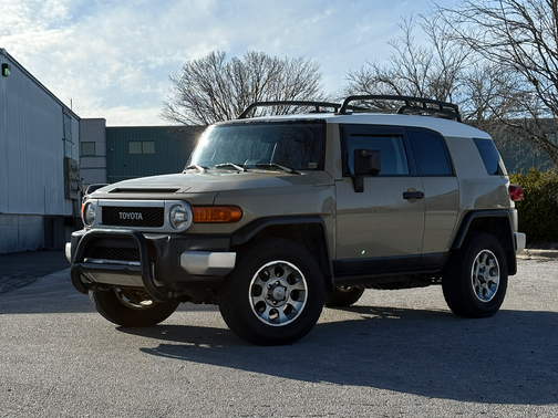 2011 Toyota FJ Cruiser Base