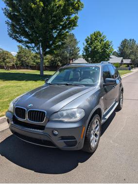 Gray 2012 BMW X5 xDrive35i