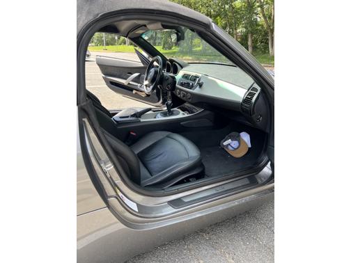 2003 BMW Z4 2.5i Roadster