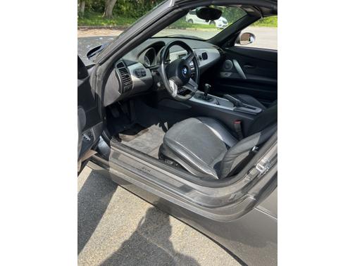 2003 BMW Z4 2.5i Roadster