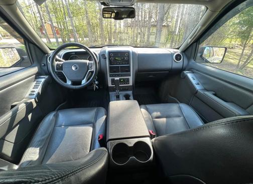 2008 Mercury Mountaineer Base