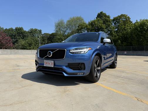 Blue 2017 Volvo XC90 T6 R-Design