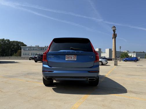 Blue 2017 Volvo XC90 T6 R-Design