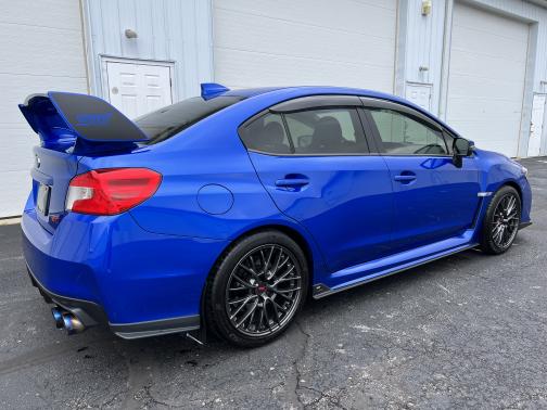 Photo 3 of 12 of 2017 Subaru WRX STI Base