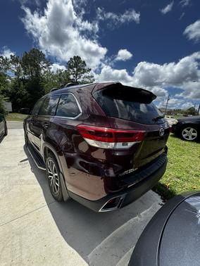 Red 2019 Toyota Highlander Limited