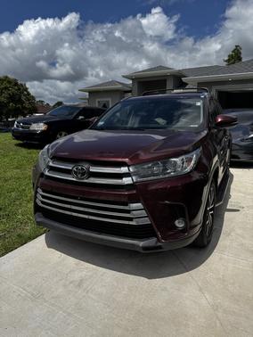 Red 2019 Toyota Highlander Limited
