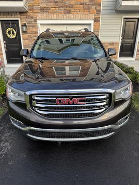 2017 GMC Acadia SLE-2