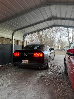 2011 Ford Mustang V6
