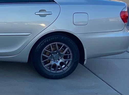 Gold 2005 Toyota Camry Base