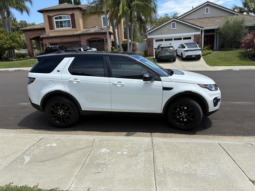 Yellow 2017 Land Rover Discovery Sport HSE