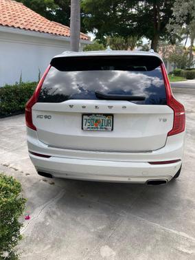 White 2020 Volvo XC90 T5 Momentum