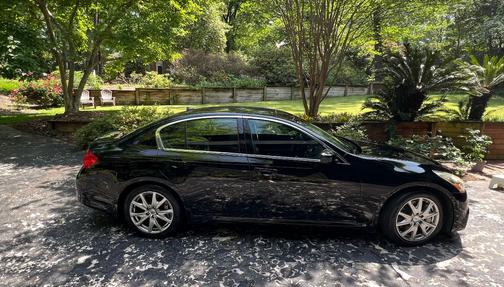 2011 INFINITI G37 Journey