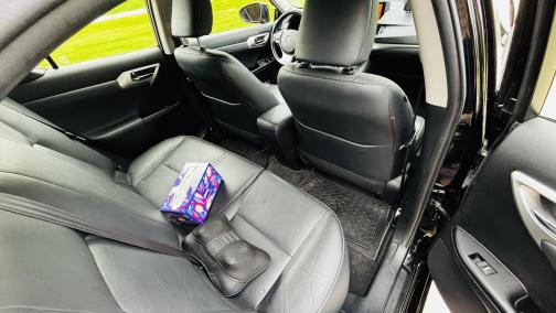 2011 Lexus CT 200h Base