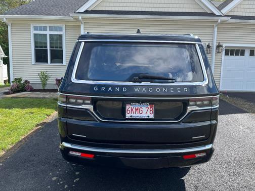 Black 2022 Jeep Grand Wagoneer Series II