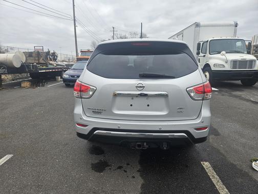 2013 Nissan Pathfinder SV