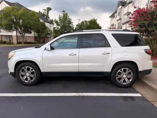White 2016 GMC Acadia SLT-1