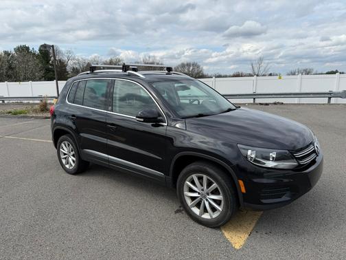 2017 Volkswagen Tiguan 2.0T Wolfsburg Edition
