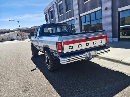 Blue 1992 Dodge W150 Base