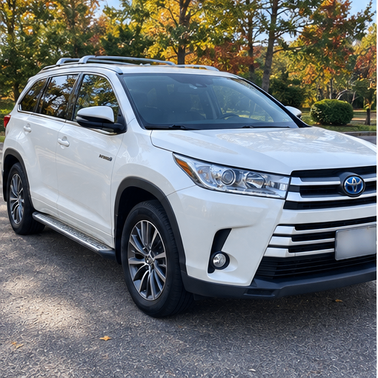White 2017 Toyota Highlander Hybrid XLE