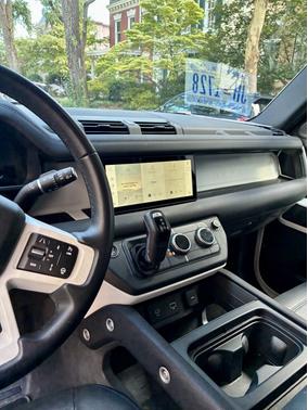2024 Land Rover Defender 110 P300 S