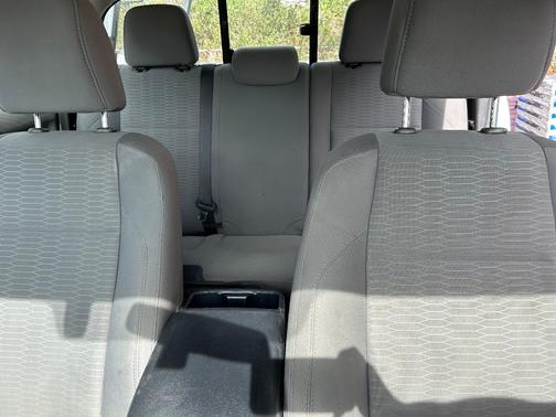 2017 Toyota Tacoma SR