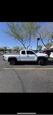 2017 Toyota Tacoma SR5