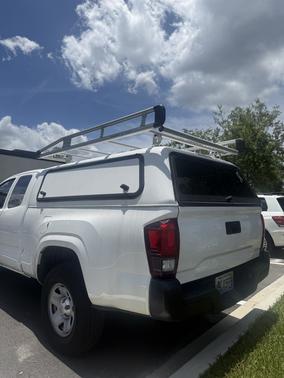 White 2018 Toyota Tacoma SR