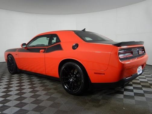 2017 Dodge Challenger R/T 392