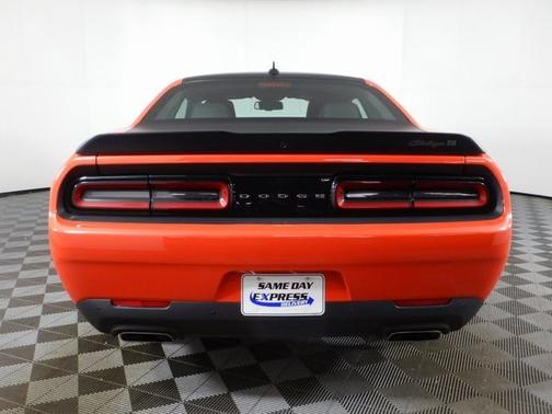 2017 Dodge Challenger R/T 392